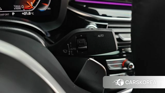 BMW 5 Series (G30) 2022 Белый из Кореи, фото 4