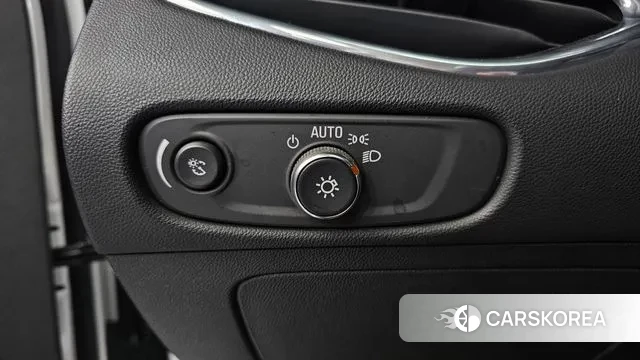 Chevrolet (GM Daewoo) The New Malibu 2019 Белый из Кореи, фото 4