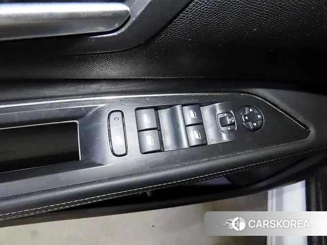 Peugeot 5008 second generation 2019 Белый из Кореи, фото 4