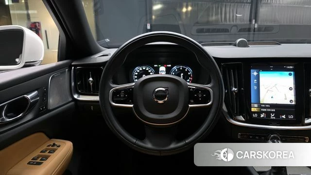 Volvo V60 Cross-Country 2nd Generation 2020 Белый из Кореи, фото 4