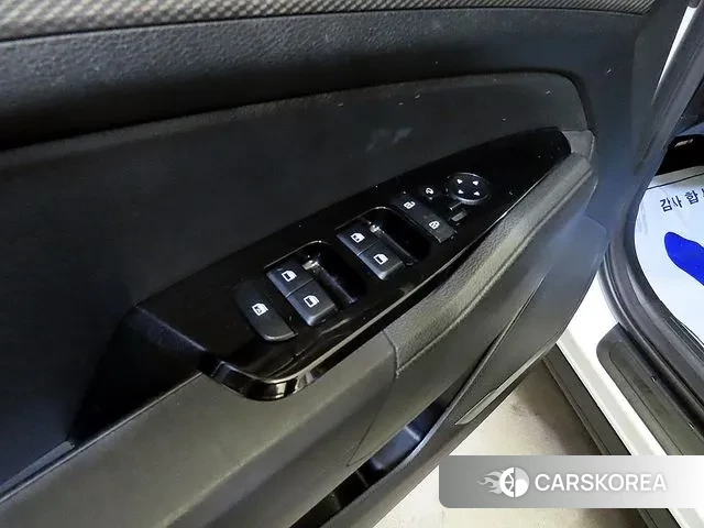 Kia Sportage 5th Generation 2022 Белый из Кореи, фото 4