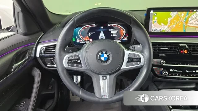 BMW 5 Series (G30) 2023 Белый из Кореи, фото 4