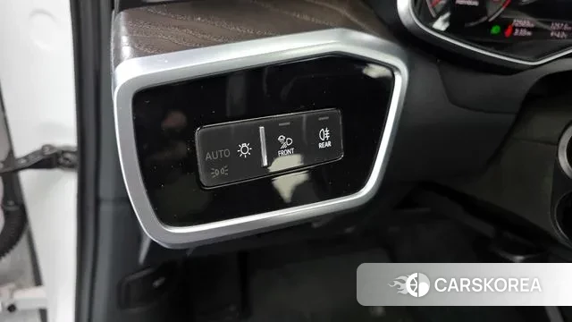 Audi A6 (C8) 2023 Белый из Кореи, фото 4