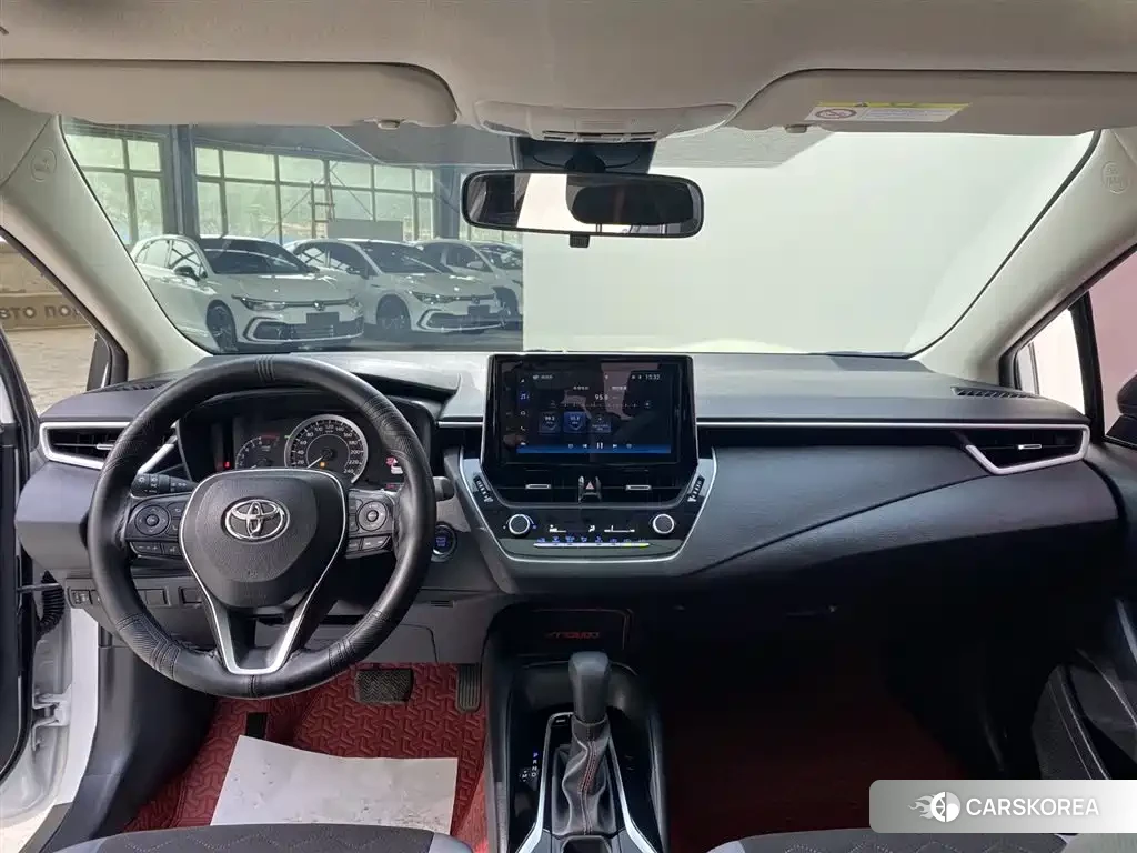 Toyota Corolla 2023 Белый из Китая, фото 4