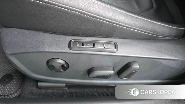 Volkswagen 7th Generation of Jetta 2021 Белый из Кореи, фото 4