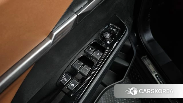 Ssangyong Torres 2023 Черный из Кореи, фото 4