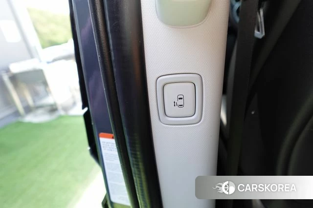 Hyundai Staria 2023 Серый из Кореи, фото 4