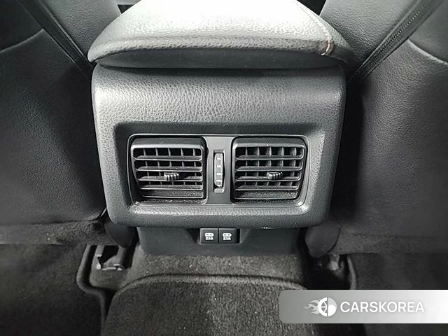 Toyota Camry (XV70) 2019 Серебряный из Кореи, фото 4