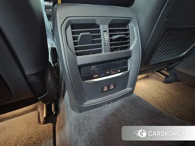 BMW 3 Series (G20) 2021 Белый из Кореи, фото 4