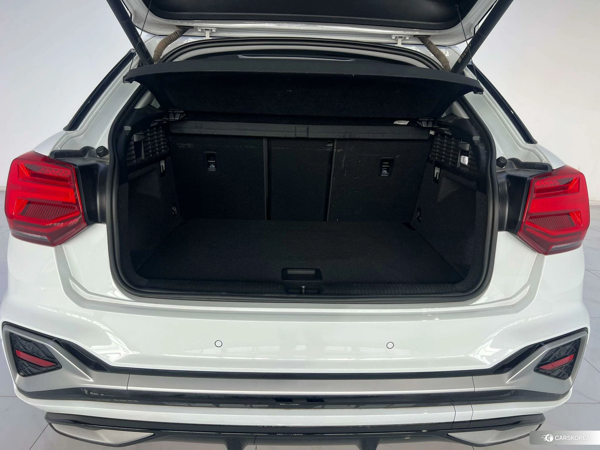 Audi Q2L 2021 Белый из Китая, фото 4