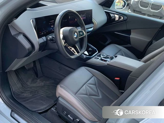 BMW X3 2025 Серебристо-серый из Китая, фото 4