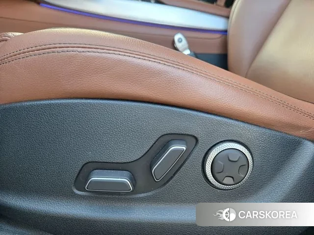 Genesis GV70 2021 Жемчужный цвет из Кореи, фото 4