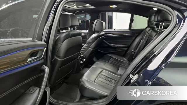 BMW 5 Series (G30) 2018 Черный из Кореи, фото 4