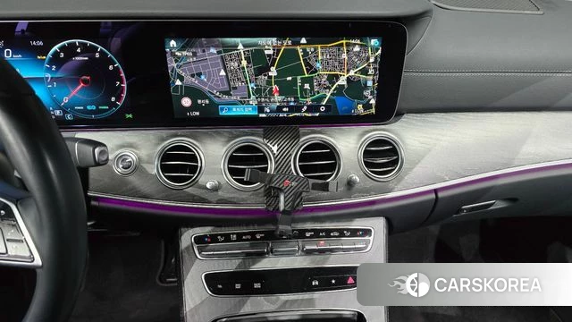 Mercedes-Benz E-Class W213 2022 Черный из Кореи, фото 4