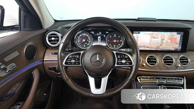 Mercedes-Benz E-Class W213 2019 Белый из Кореи, фото 4