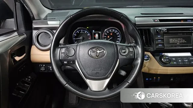 Toyota RAV4 2018 Песочный из Кореи, фото 4