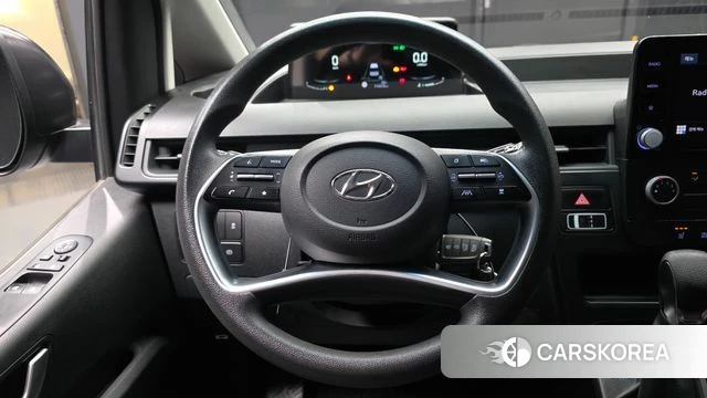 Hyundai Staria 2022 Серебристо-серый из Кореи, фото 4