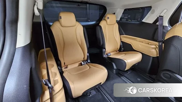 Kia Carnival 4th generation 2023 Белый из Кореи, фото 4
