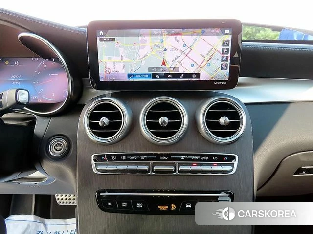 Mercedes-Benz GLC-Class X253 2021 Белый из Кореи, фото 4