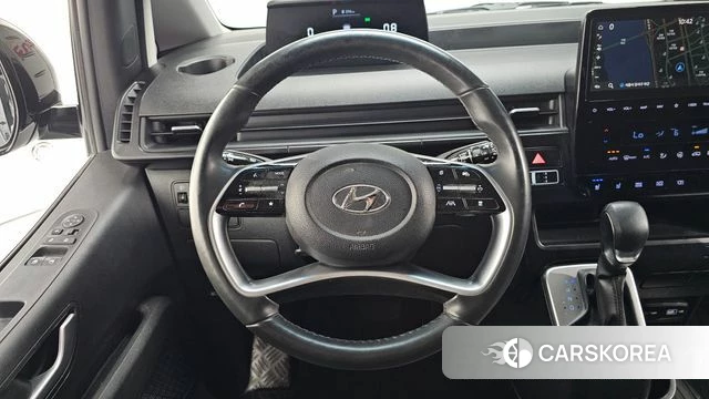 Hyundai Staria 2023 Серебристо-серый из Кореи, фото 4