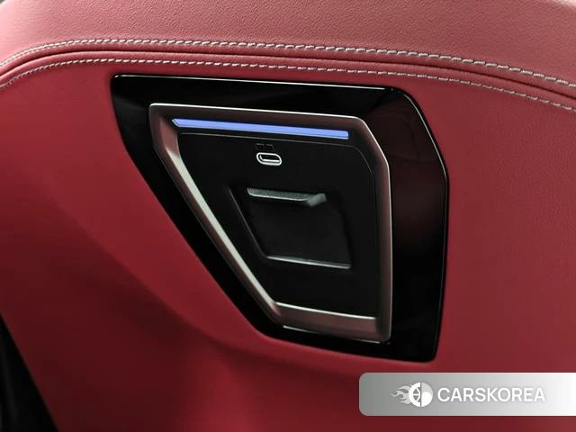 BMW i5 2024 Красный из Китая, фото 4