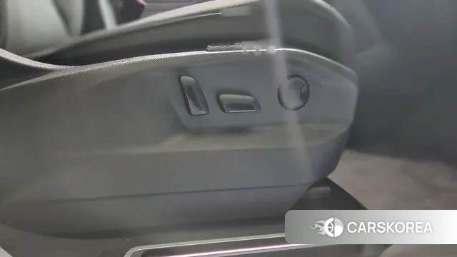 Volkswagen Tiguan second Generation 2024 Белый из Кореи, фото 4