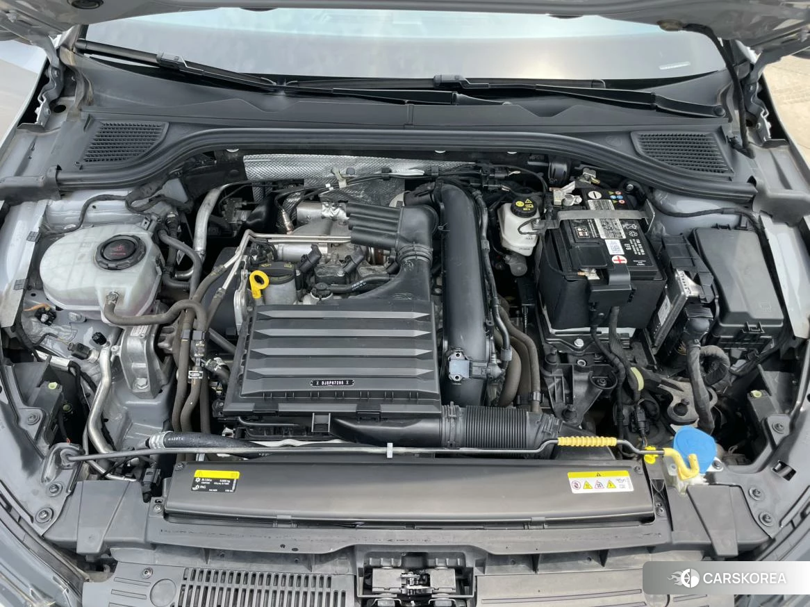 Volkswagen Golf 2020 Темно-серый из Китая, фото 4