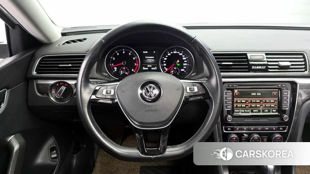 Volkswagen The New Passat 2018 Серебряный из Кореи, фото 4