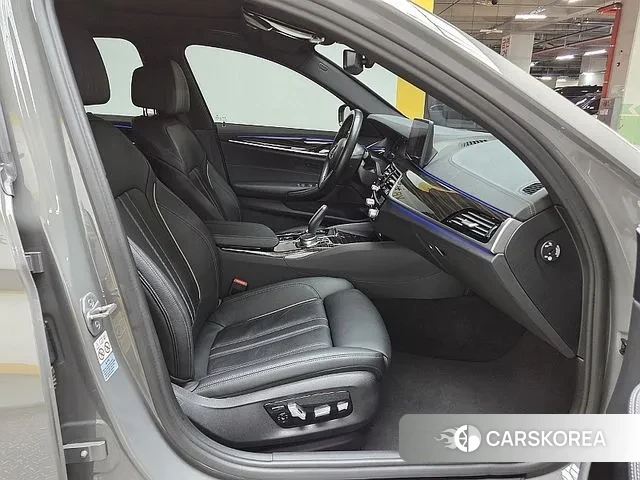 BMW 5 Series (G30) 2021 Серый из Кореи, фото 4