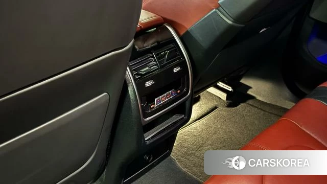 BMW X6 M 2022 Черный из Китая, фото 4