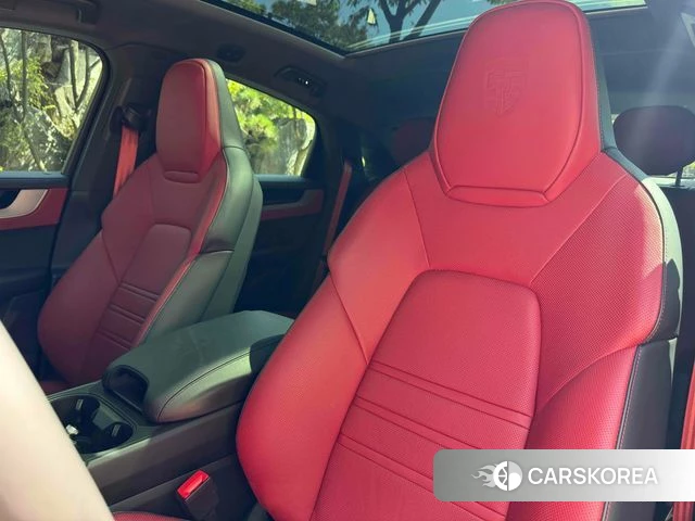 Porsche Cayenne (PO536) 2025 Черный из Кореи, фото 4