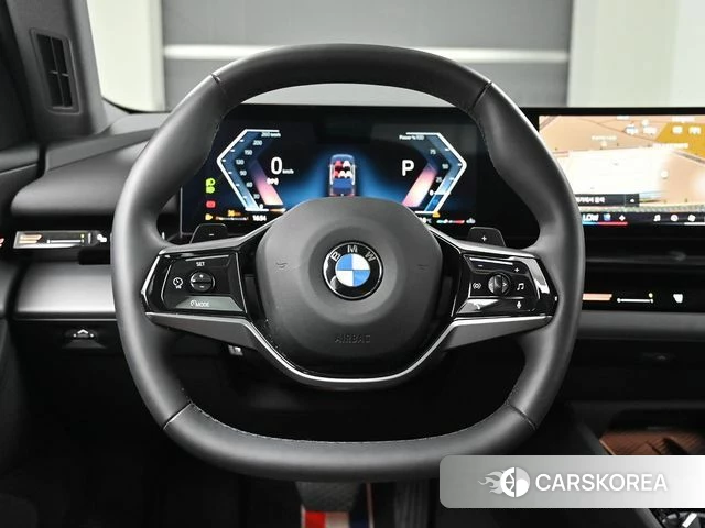BMW 5 Series (G60) 2023 Серый из Кореи, фото 4