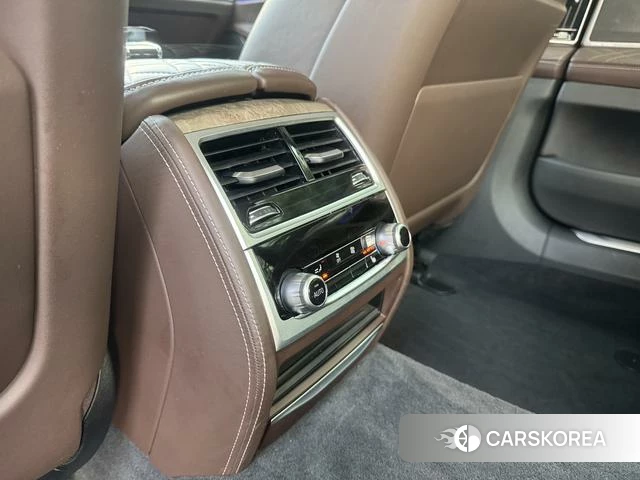 BMW 7 series 2021 Черный из Китая, фото 4