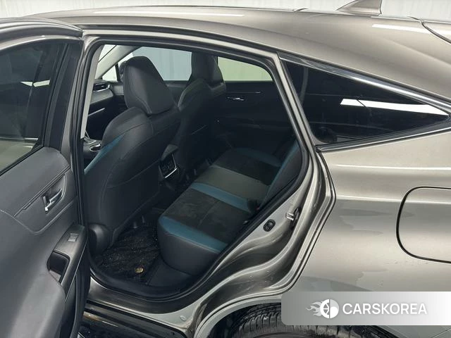 Toyota Ling Fang HARRIER 2026 Серебристо-серый из Китая, фото 4