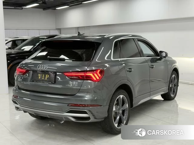 Audi Q3 2023 Темно-серый из Китая, фото 4