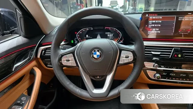 BMW 5 Series (G30) 2022 Черный из Кореи, фото 4