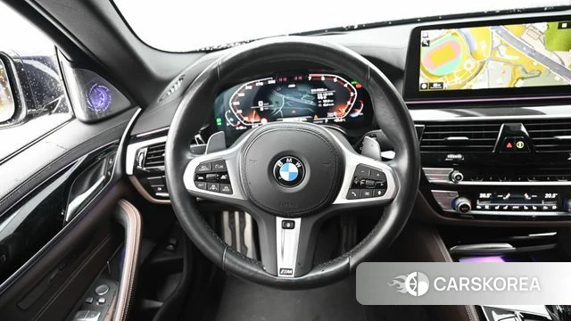 BMW 5 Series (G30) 2023 Черный из Кореи, фото 4