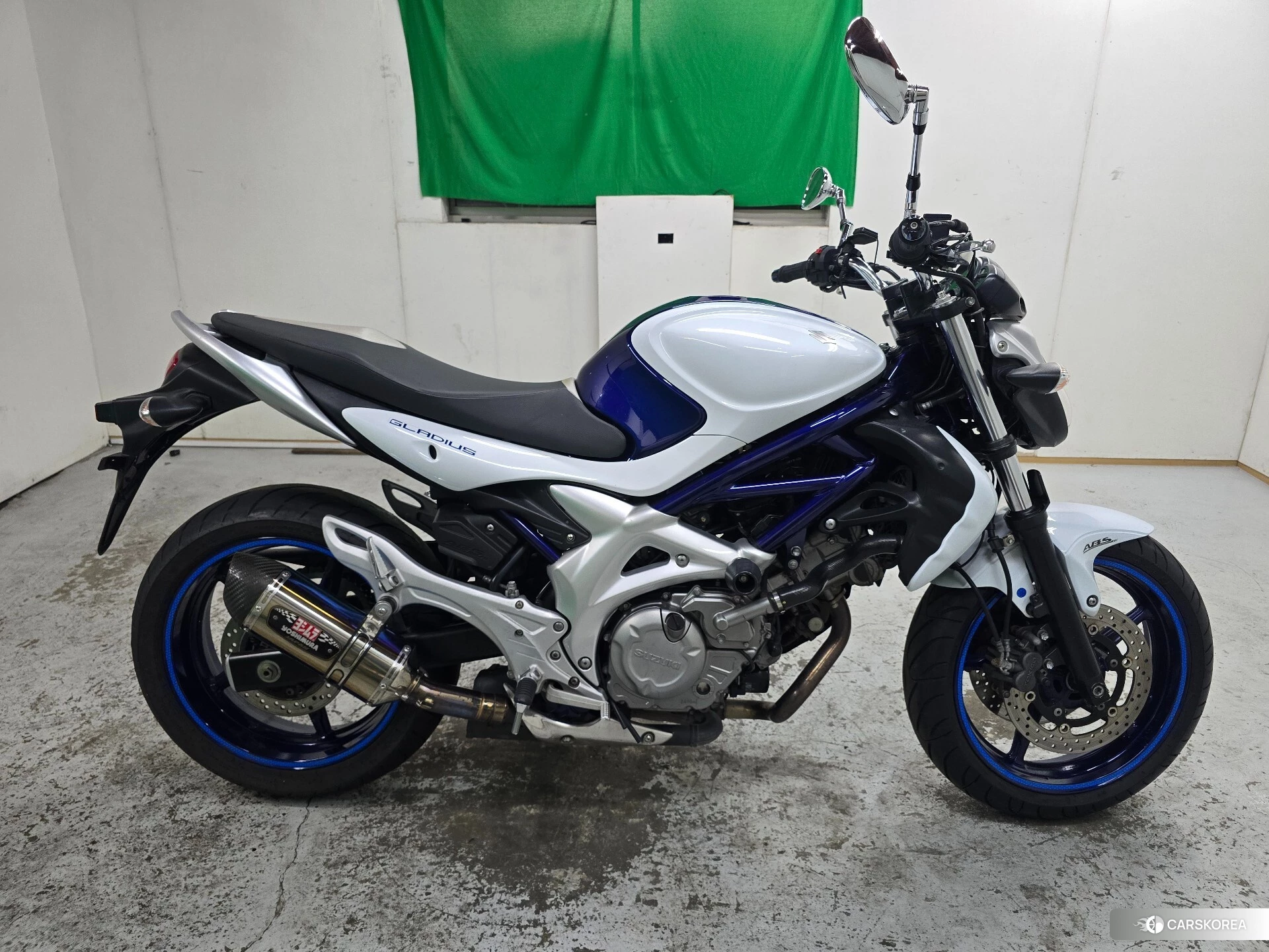 Проданный Suzuki GLADIUS 400 ABS id 4192832 из Японии
