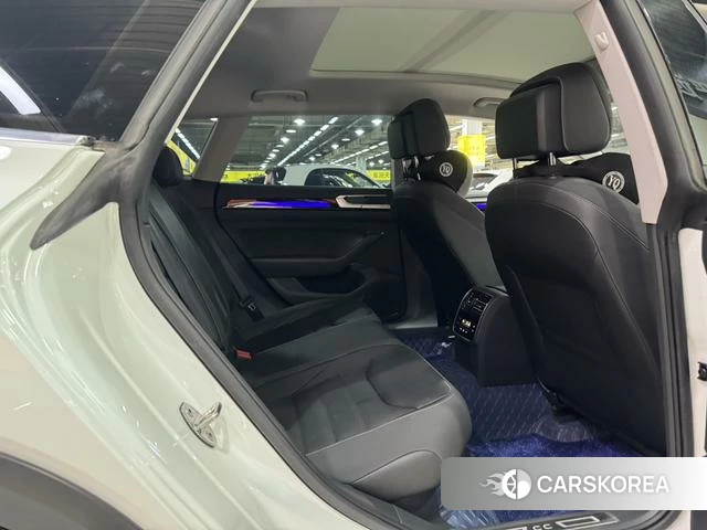 Volkswagen CC 2023 Белый из Китая, фото 4