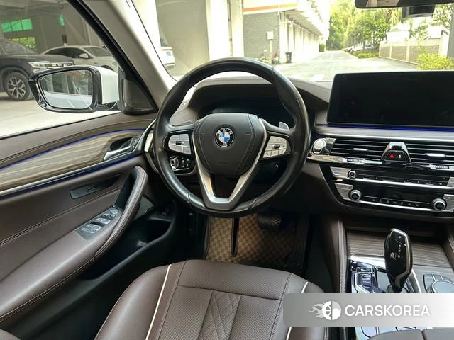 BMW 5 series 2021 Белый из Китая, фото 4