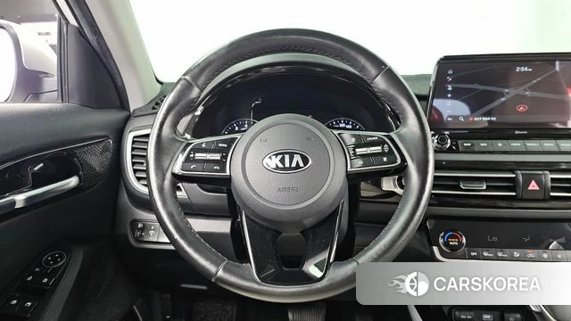 Kia Seltos 2021 Белый из Кореи, фото 4