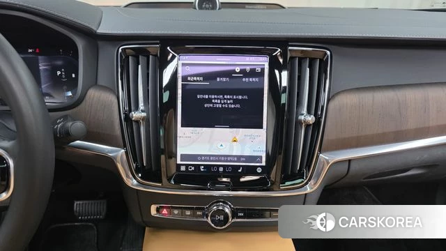 Volvo S90 2023 Серый из Кореи, фото 4