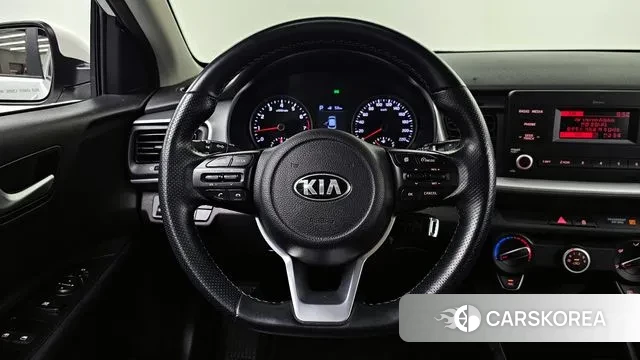 Kia Stonic 2020 Белый из Кореи, фото 4
