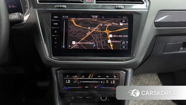 Volkswagen Tiguan second Generation 2023 Белый из Кореи, фото 4