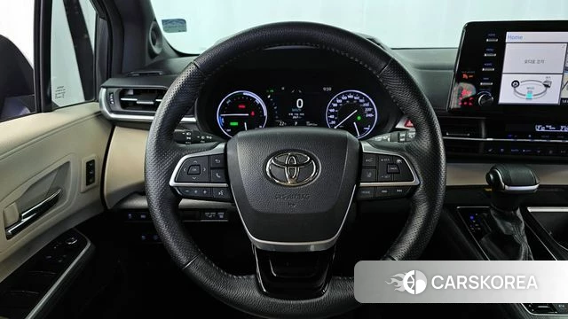 Toyota Sienna 4th Generation 2021 Серый из Кореи, фото 4