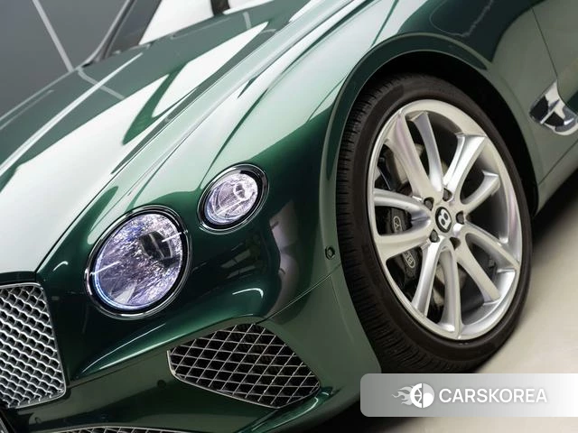 Bentley Continental 2022 Зеленый из Китая, фото 4