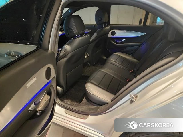 Mercedes-Benz E-Class W213 2020 Серебряный из Кореи, фото 4