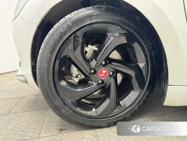 DS 5 2018 Белый из Китая, фото 4