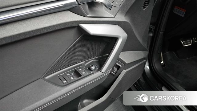 Audi A3 (8Y) 2025 Серый из Кореи, фото 4