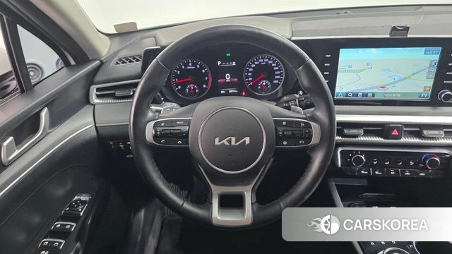 Kia K5 3rd generation 2023 Белый из Кореи, фото 4